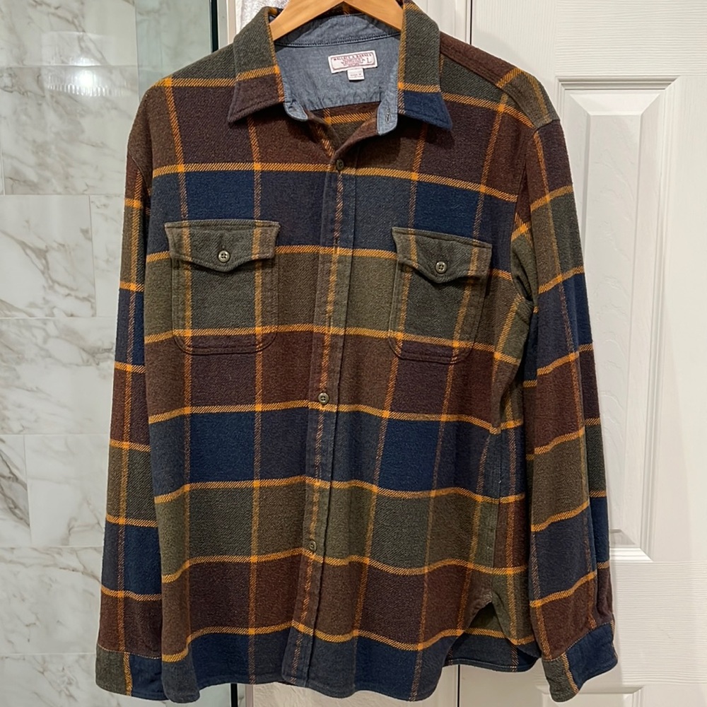 Size L Wallace & Barnes shirt